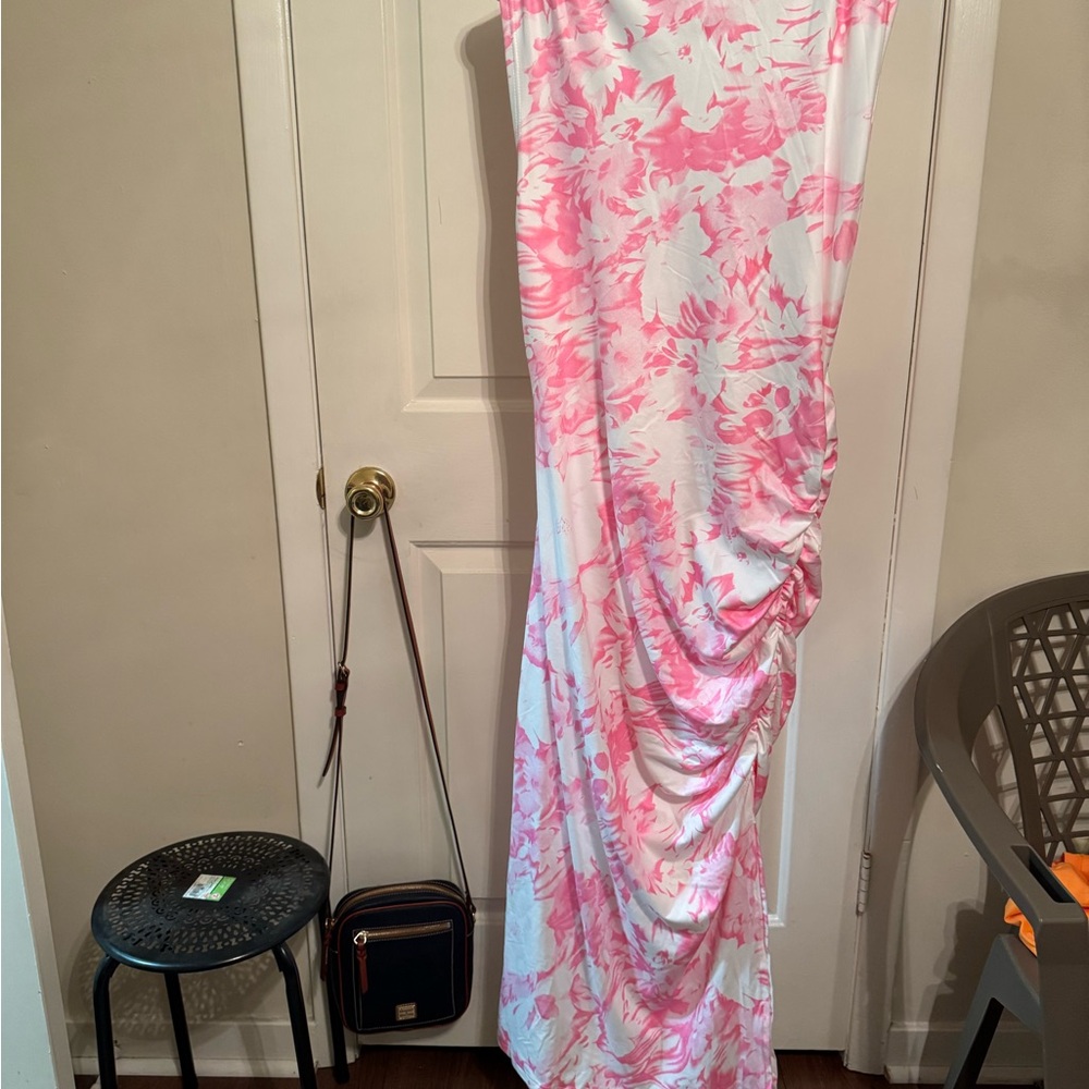 Floral Pink and White Home Accent maternity